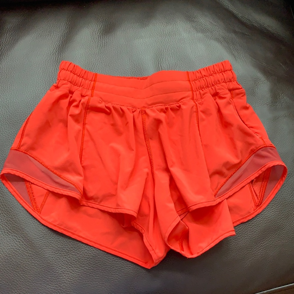 red hotty hot 2.5” lululemon shorts